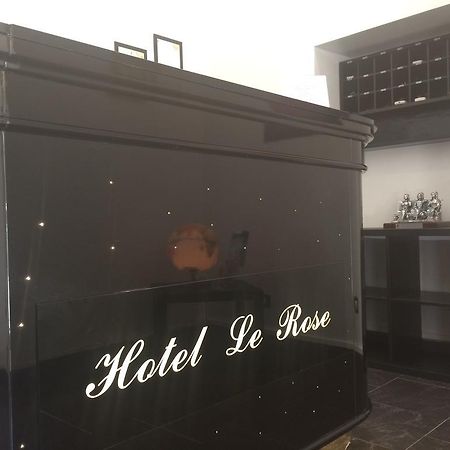 乐罗斯酒店 蒂沃利泰尔梅 外观 照片